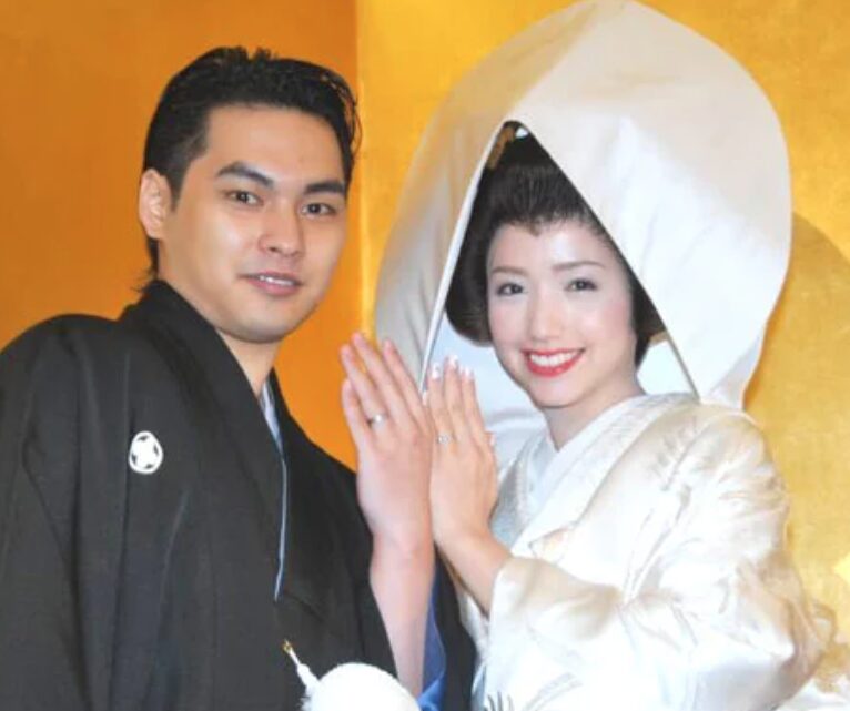 男性の顔